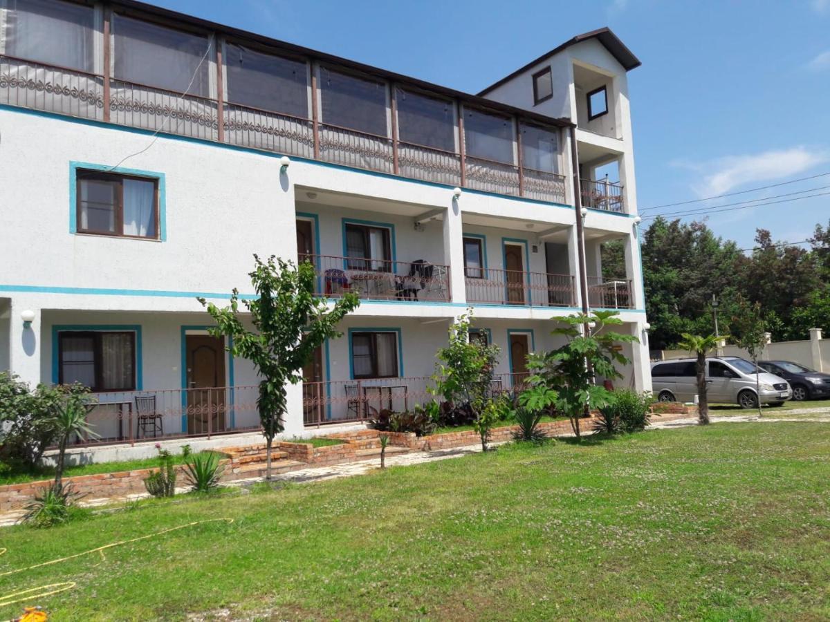 Apsa Butik Hotel Sukhumi Eksteriør bilde