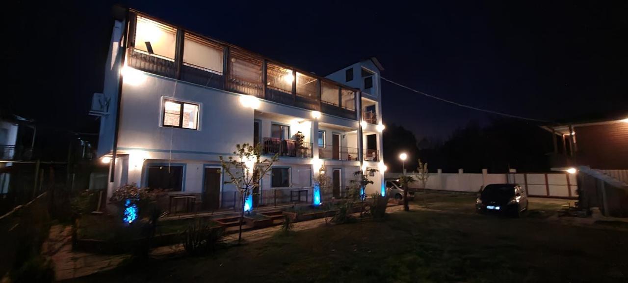 Apsa Butik Hotel Sukhumi Eksteriør bilde