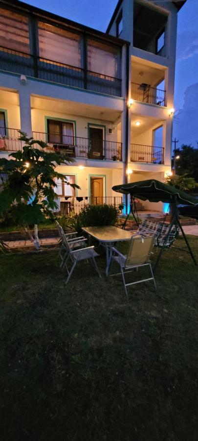 Apsa Butik Hotel Sukhumi Eksteriør bilde