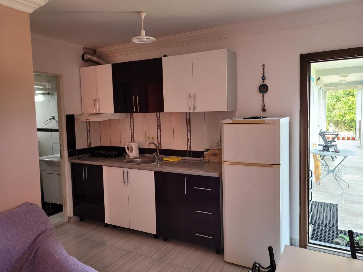 Apsa Butik Hotel Sukhumi Eksteriør bilde