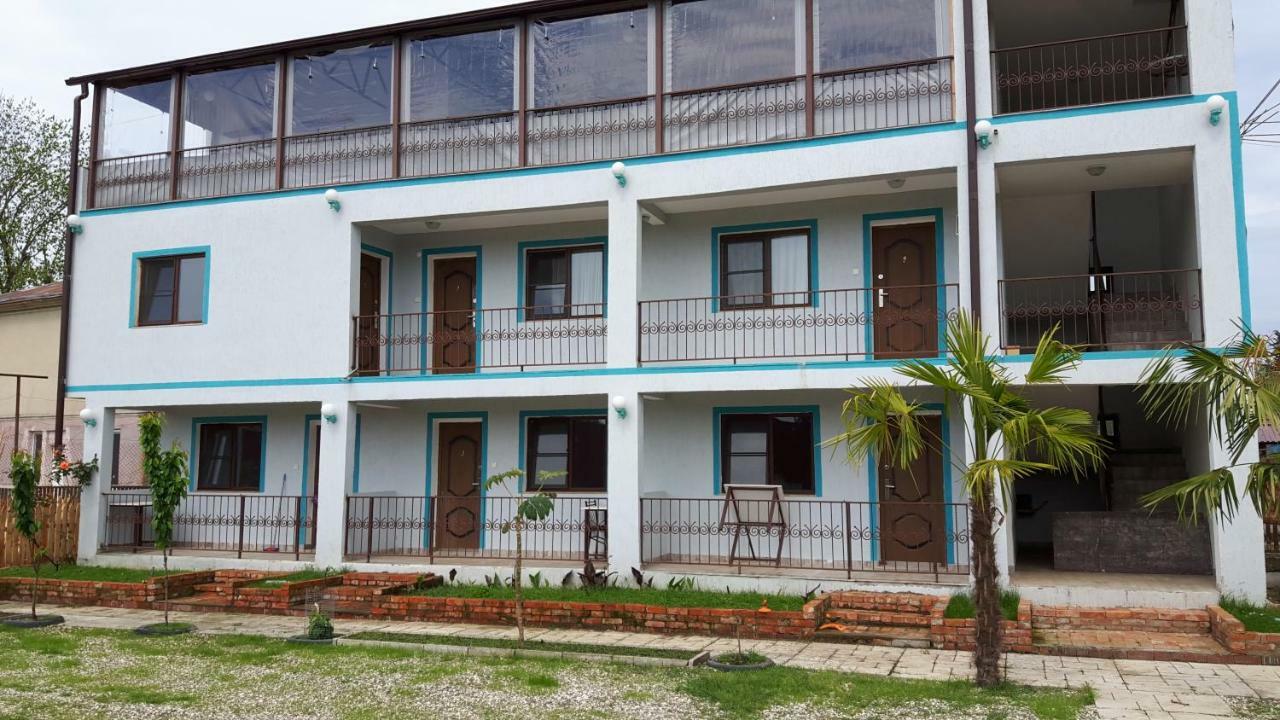 Apsa Butik Hotel Sukhumi Eksteriør bilde