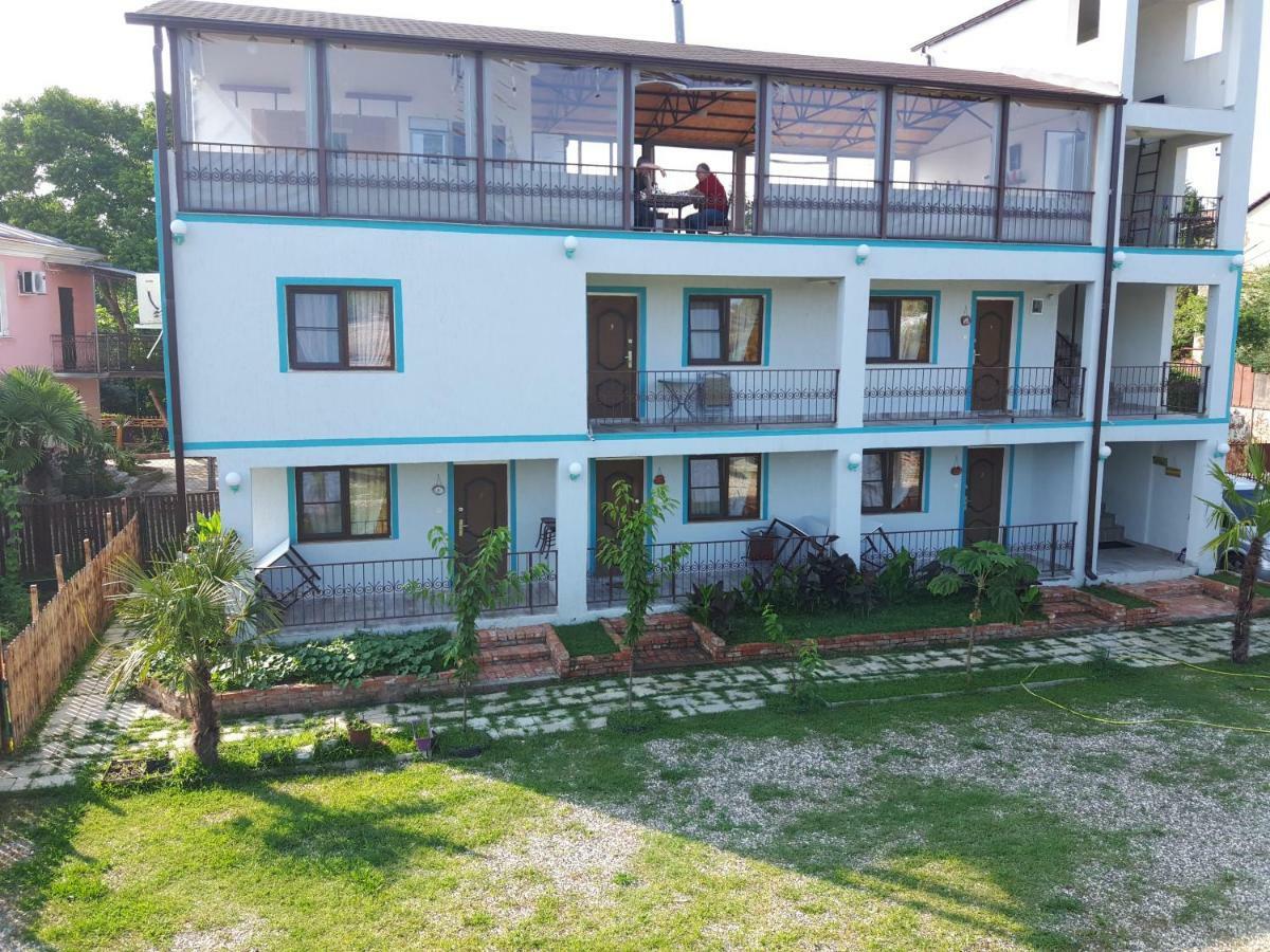 Apsa Butik Hotel Sukhumi Eksteriør bilde