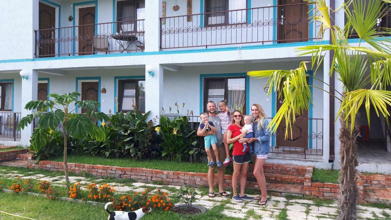 Apsa Butik Hotel Sukhumi Eksteriør bilde